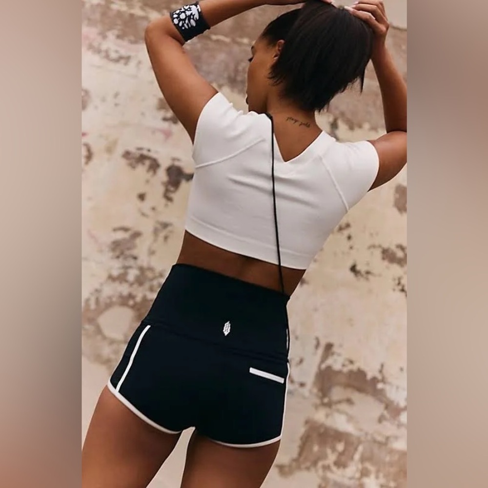 NWOT Free People Movement Island Time Shorts Black Size Small